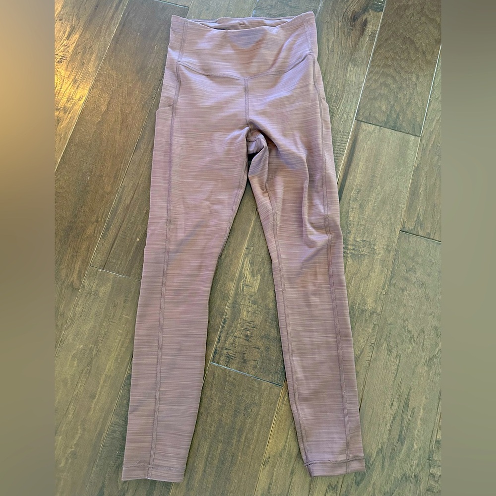 Athleta salutation leggings